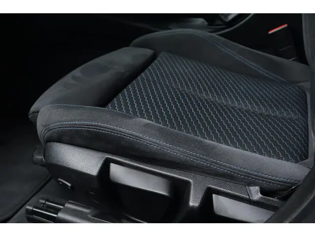 BMW 3 Serie Gran Turismo 320i Executive 2015 Benzine 12