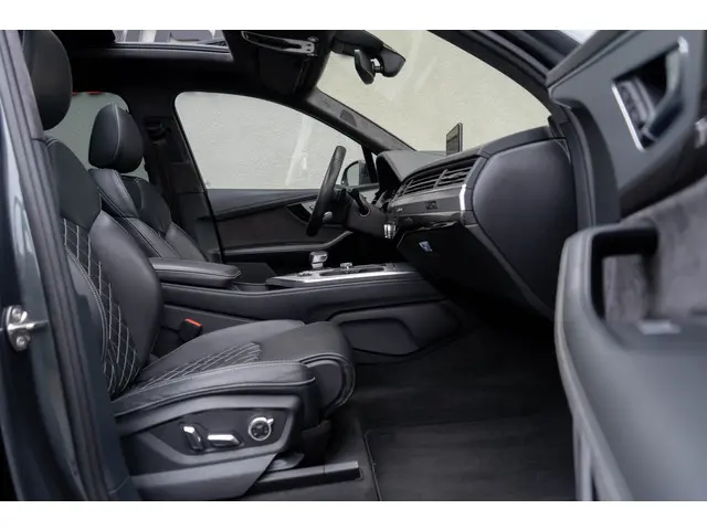 Audi SQ7 4.0 TDI Quattro 7-Pers. 2017 Diesel 6