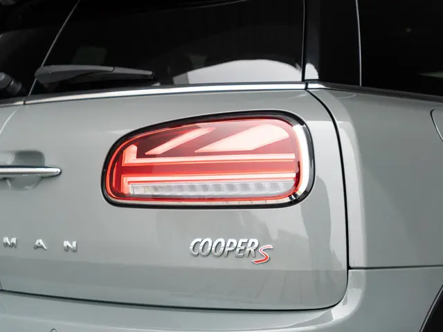 MINI Clubman Cooper S Aut. 2018 Benzine 14