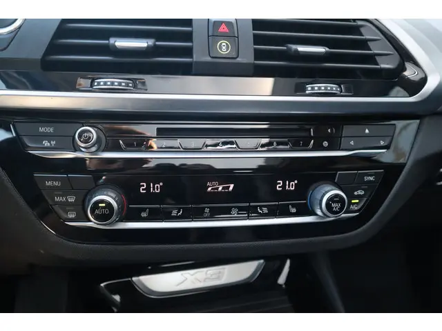 BMW X3 xDrive30e 2020 Hybride Benzine 29