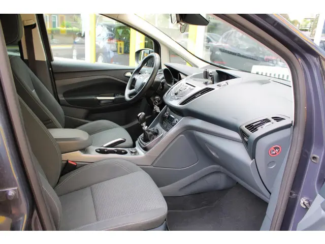 Ford C-MAX 1.0 Titanium 2013 Benzine 11