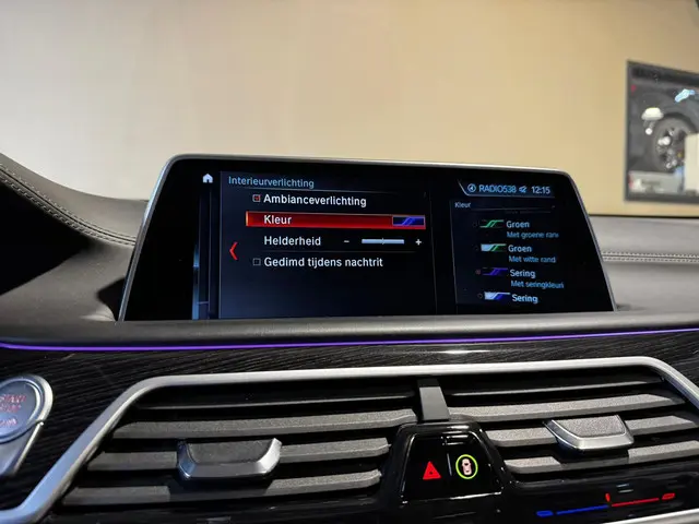 BMW 7 Serie 750i xDrive 2017 Benzine 42