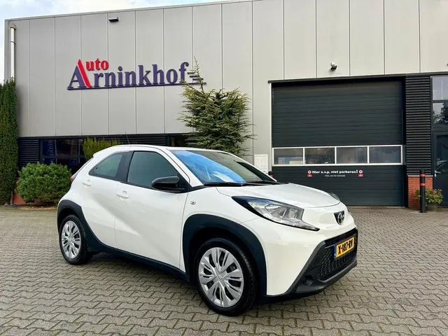 Toyota Aygo X 1.0 VVT-i MT Play BTW / NL Auto 2024 Benzine