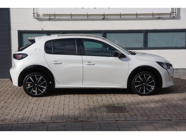 Peugeot 208 3