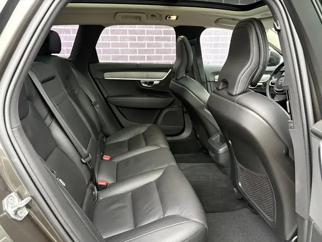 Volvo V90 Cross Country 2.0 B5 AWD Pro 2021 Benzine 6
