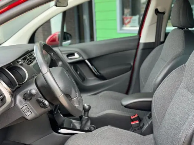 Citroën C3 1.2 PureTech Business / Led / Navi / 2016 Benzine 8