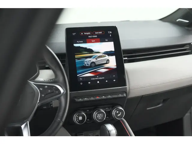 Renault Clio TCe 130 EDC Initiale Paris 2020 Benzine 69