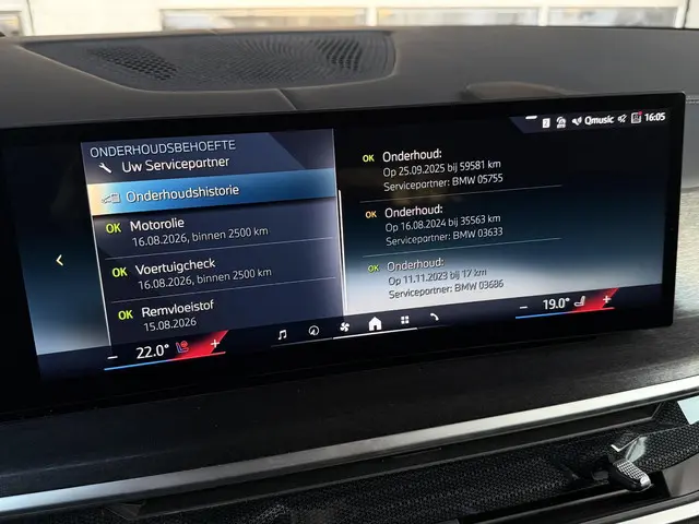 BMW X5 xDrive50e M SPORT 2023 Hybride Benzine 24