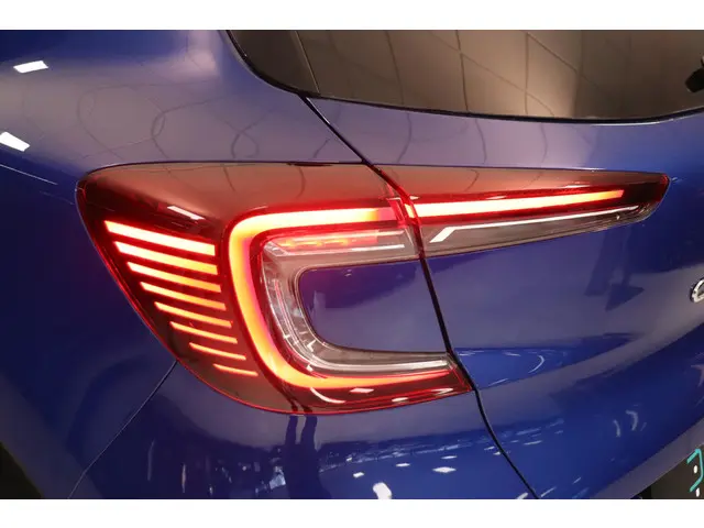 Renault Captur 1.0 TCe 90 techno 2023 Benzine 34