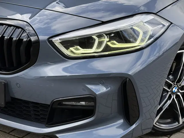 BMW 1 Serie 118i High Executive Edition 2020 Benzine 12