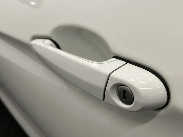 BMW 3 Serie 330i M Sport Edition 2018 Benzine 16