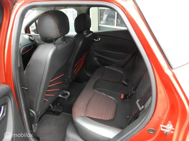 Renault Captur 1.2 TCe Helly Hansen 2015 Benzine 21
