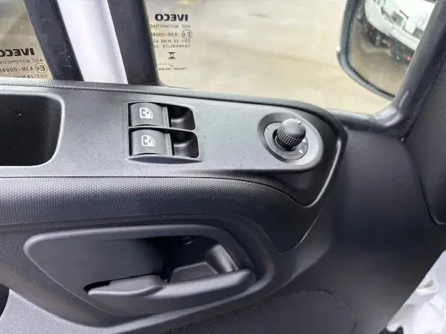 Iveco Daily 35S16V A8 L2H2 2024 Diesel 7