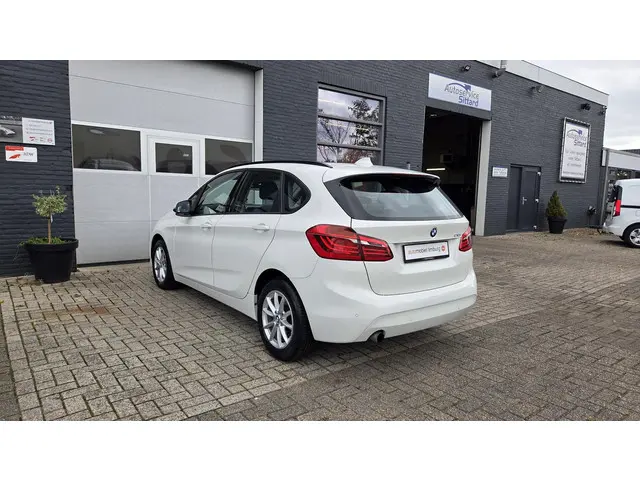 BMW 2 Serie Active Tourer 218i 2014 Benzine 3