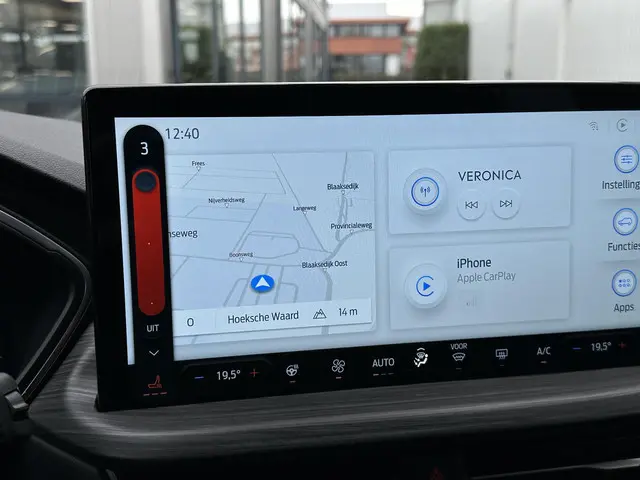 Ford Kuga 2.5 PHEV Active X 2024 Hybride Benzine 27