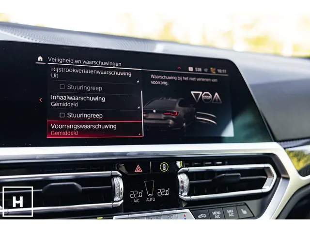 BMW M4 4-serie Coupé xDrive Competition 2021 Benzine 39