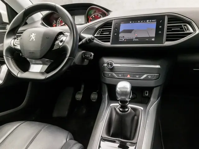 Peugeot 308 1.2 PureTech Sport 2019 Benzine 7