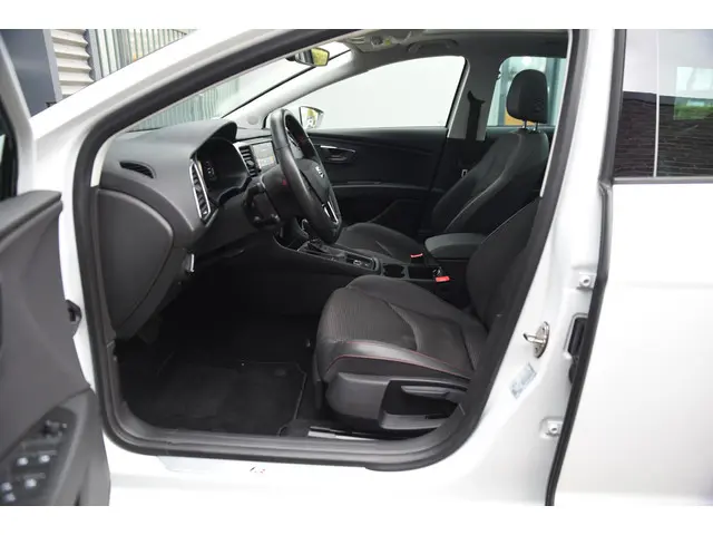 SEAT Leon ST 2.0 TSI FR Business Intense 2019 Benzine 8