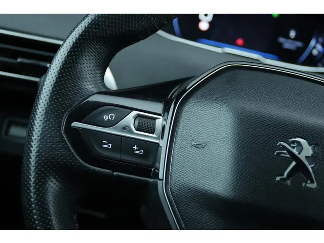 Peugeot 3008 1.2 PT GT LINE 2017 Benzine 19