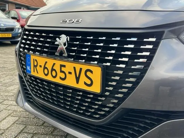 Peugeot 208 1.2 PureTech Allure 2022 Benzine 13
