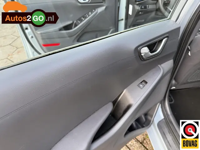 Hyundai IONIQ 1.6 GDi Comfort 2017 Hybride Benzine 23