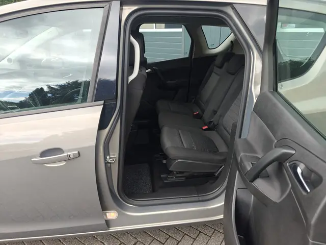 Opel Meriva 1.4 Berlin 2014 Benzine 9