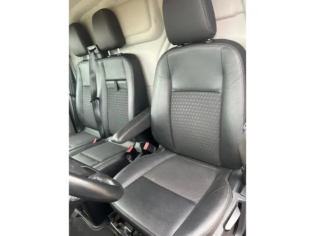 Ford Transit Custom 3