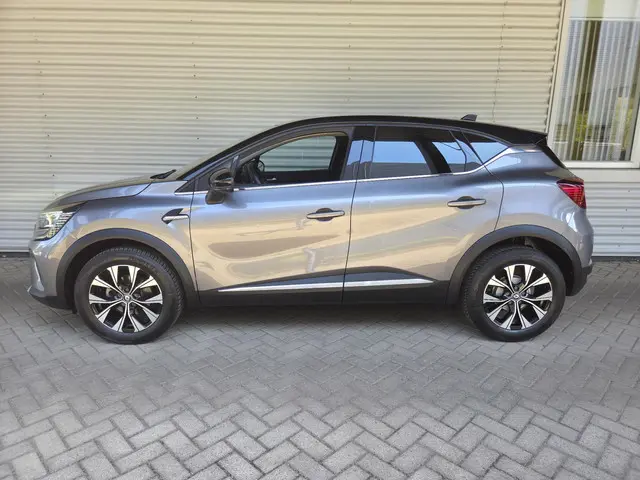 Renault Captur 1.0 TCe 90 Intens 2024 Benzine 3