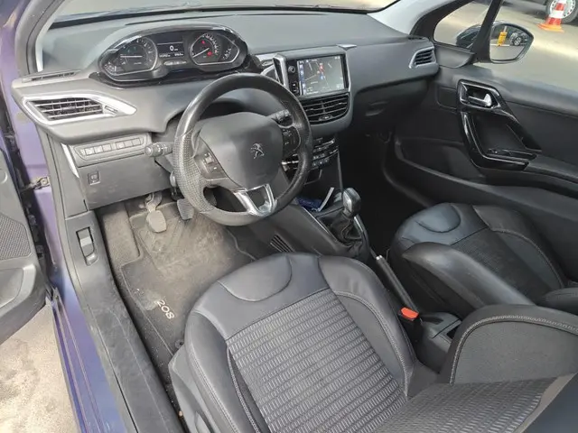 Peugeot 208 1.4 VTi Active 2012 Benzine 6