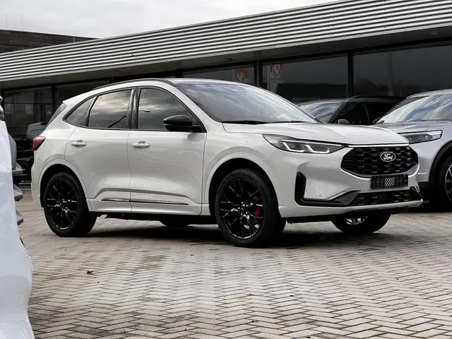 Ford Kuga 2.5 PHEV Sound Edition 2025 Hybride Benzine 36