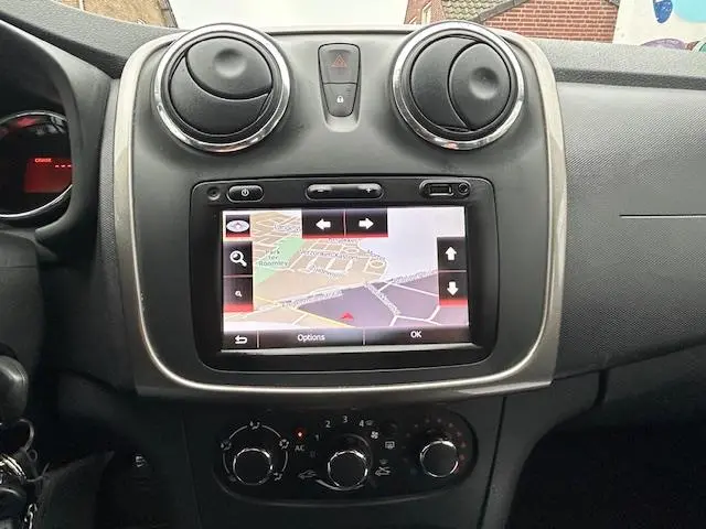 Dacia Logan MCV 0.9 TCe Prestige 2014 Benzine 8