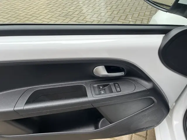 Volkswagen up! 1.0 2021 Benzine 6