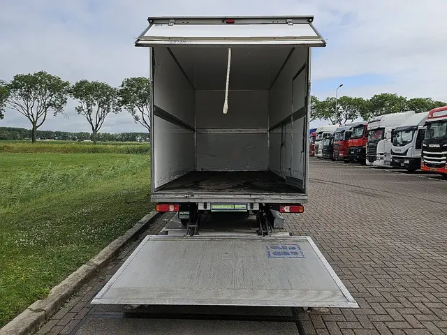 Iveco Daily 35S18 2022 Diesel 11