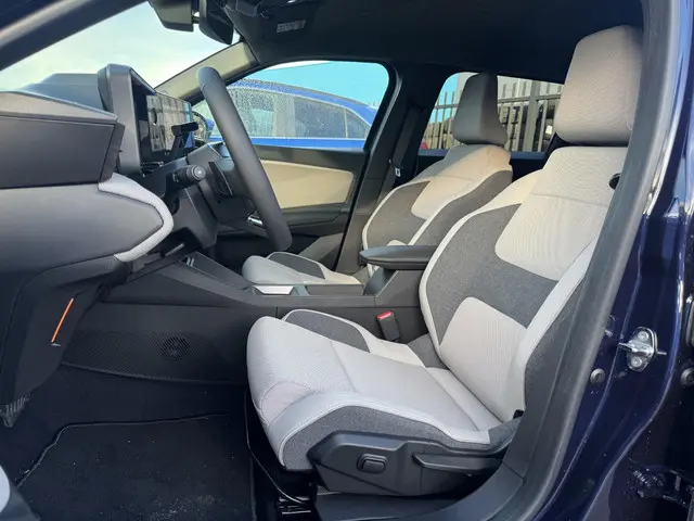 Nissan Micra EVOLVE 52 kWh 2025 Elektrisch 9