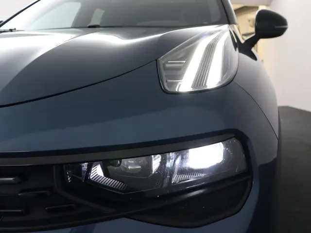 Lynk & Co 01 1.5 2023 Hybride Benzine 14