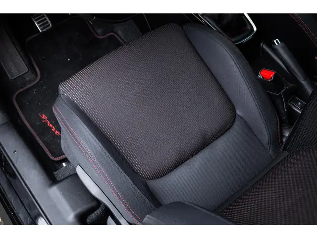 Suzuki Swift 1.4 Sport 2018 Benzine 42