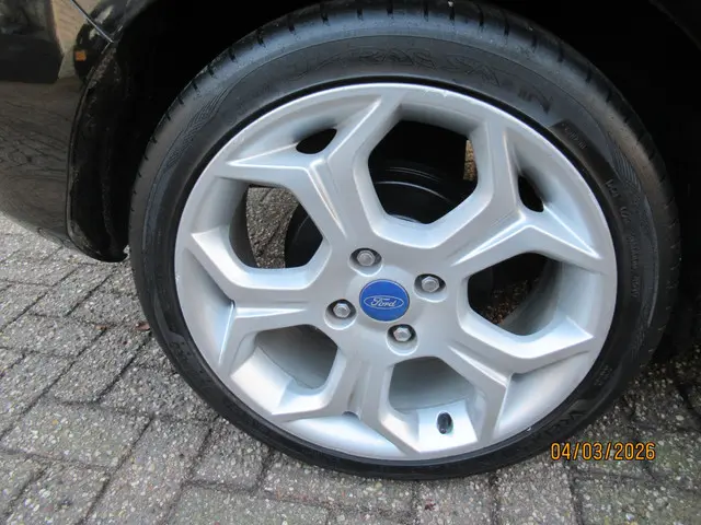 Ford B-MAX 1.0 EcoBoost Titanium 2013 Benzine 10