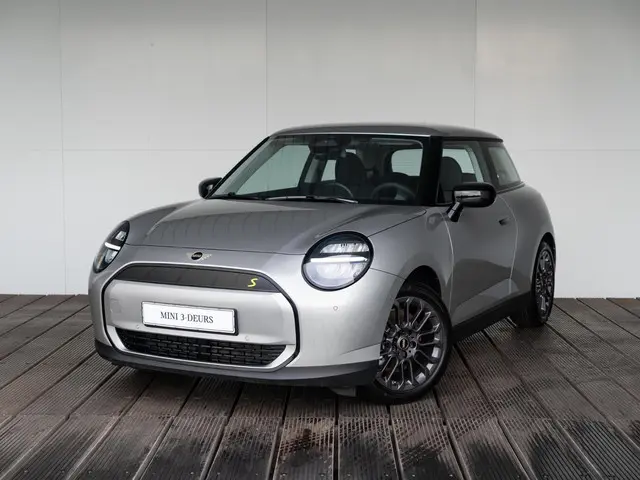 MINI Electric Cooper SE 2025 Elektrisch 28