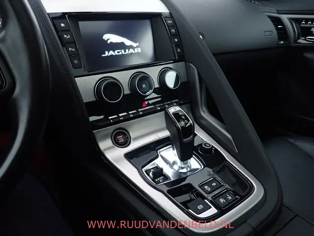 Jaguar F-Type 3.0 V6 Coupé 2015 Benzine 13