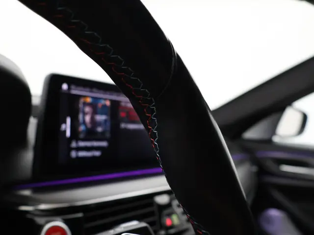 BMW M5 COMPETITION 740 PK FACELIFT MODEL 2020 Benzine 100