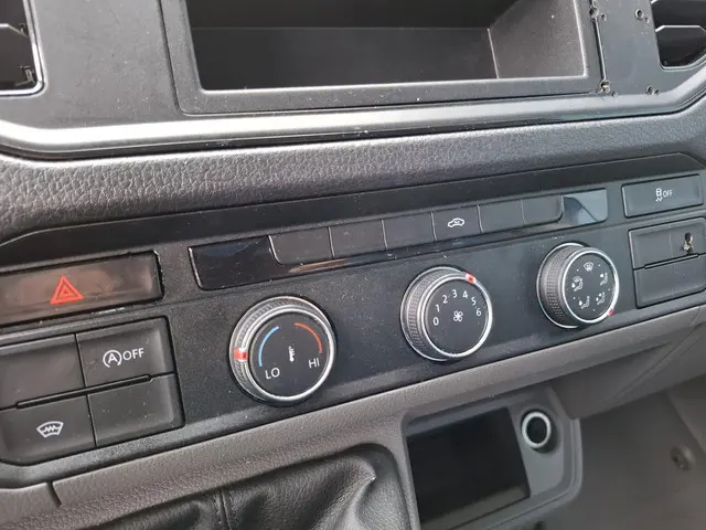 Volkswagen Crafter 35 2.0 TDI L4 Trendline 2019 Diesel 23