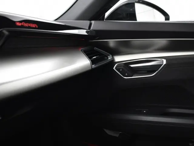 Audi e-tron GT 476pk Competition 93 kWh 2022 Elektrisch 35