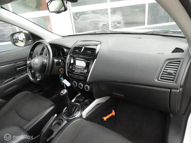 Citroën C4 Aircross 1.6 Exclusive 2013 Benzine 19