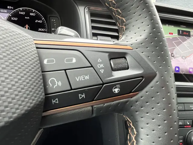 SEAT Ateca 1.5 TSi DSG FR Business Intense 2024 Benzine 26