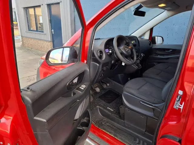 Mercedes-Benz Vito 109 CDI Functional Lang 2015 Diesel 15