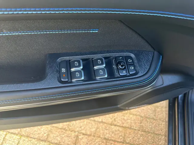 Lynk & Co 01 1.5 2023 Hybride Benzine 8