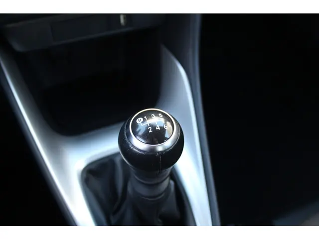 Toyota Yaris 1.5 VVT-i Active 2021 Benzine 20
