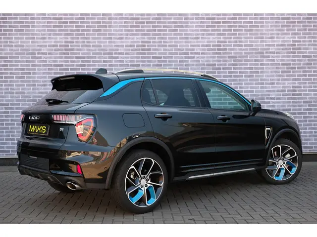 Lynk & Co 01 1.5 PHEV 2022 Hybride Benzine 8