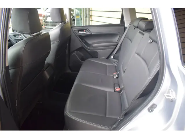 Subaru Forester 2.0 Premium - Trekhaak - 2015 Benzine 14