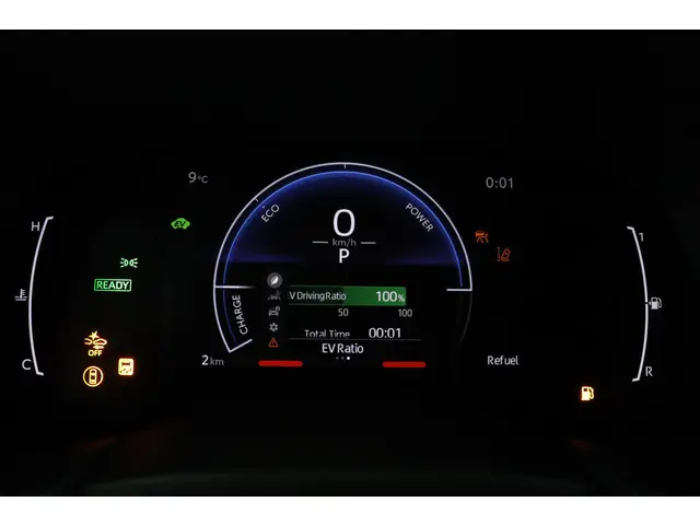 Toyota Aygo X Hybrid 115 play 2026 Hybride Benzine 44